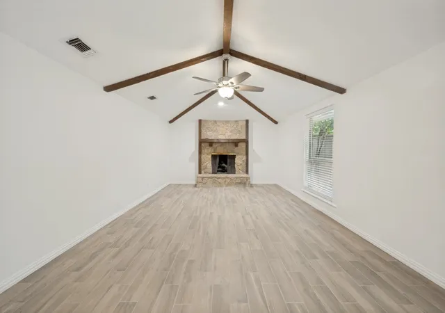 Photo 3 of Single family home for sale at 301 Hillcrest Dr, Midlothian, TX 76065 | MLS# 21296811 | Listing updated on 2026-08-22
