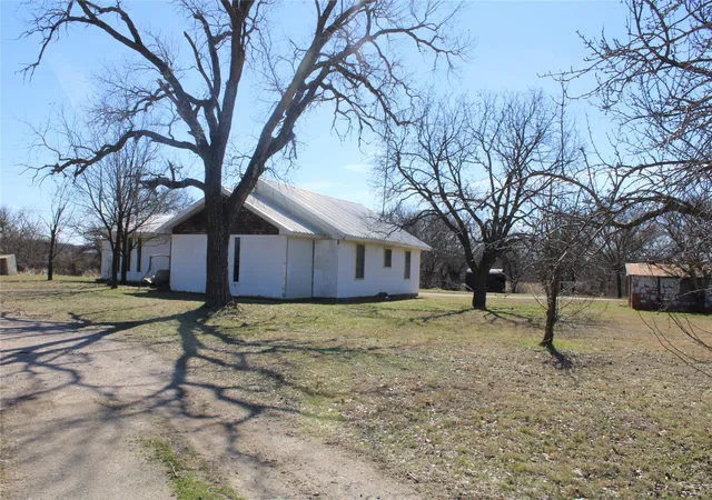 Homes for sale in Perrin, TX | 3020 Fm 2210 E, Perrin, TX 76486 | MLS# 21284615