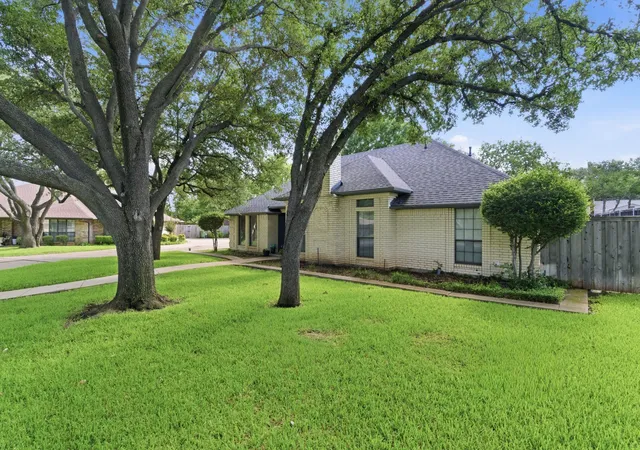 Homes for sale in North Richland Hills, TX | 4625 Hillside Dr, North Richland Hills, TX 76180 | MLS# 21295667