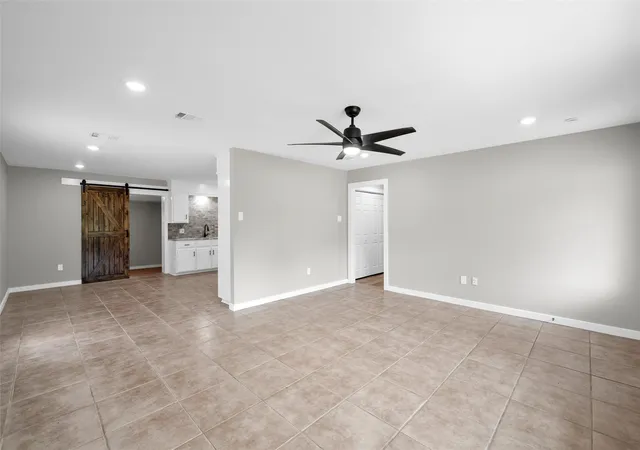 Photo 3 of Single family home for sale at 139 Cresthill Cir, Valley Mills, TX 76689 | MLS# 21296171 | Listing updated on 2026-09-23