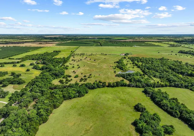 Photo 3 of House for sale at Tbd Fm-697, Whitewright, TX 75491 | MLS# 21297532 | Listing updated on 2026-08-21