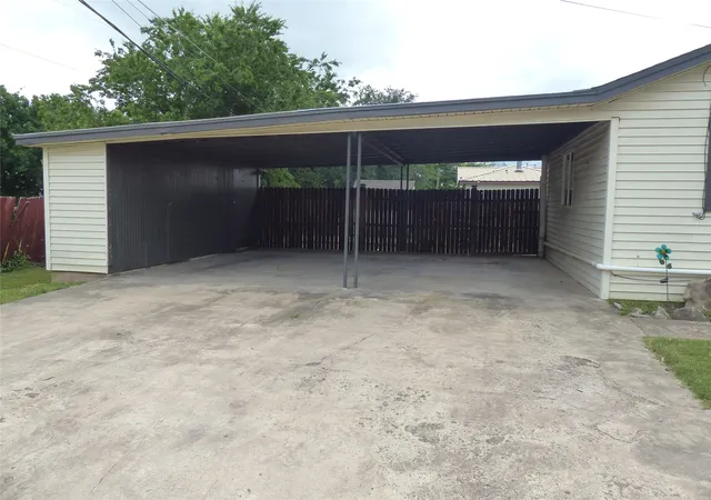 Homes for sale in Brady, TX | 1801 Pine, Brady, TX 76825 | MLS# 21296286