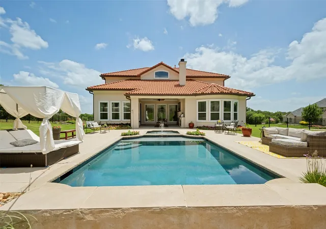 Photo 1 of Single family home for sale at 2501 Oak Bluff Dr, Corinth, TX 76210 | MLS# 21297539 | Listing updated on 2026-08-18