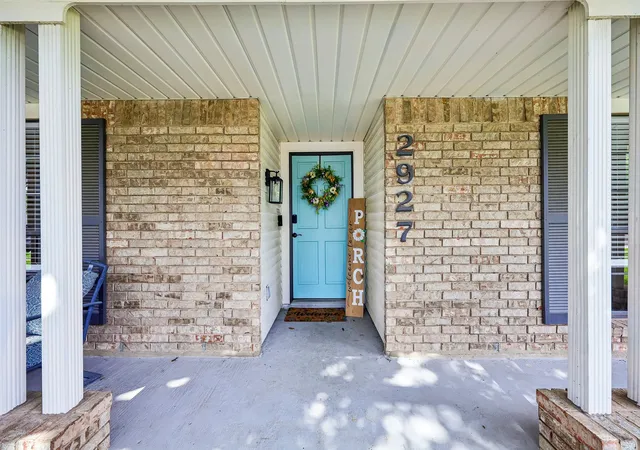 Photo 3 of Sale Pending at 2927 Winterberry Dr, Carrollton, TX 75007 | MLS# 21261646 | Listing updated on 2026-09-01