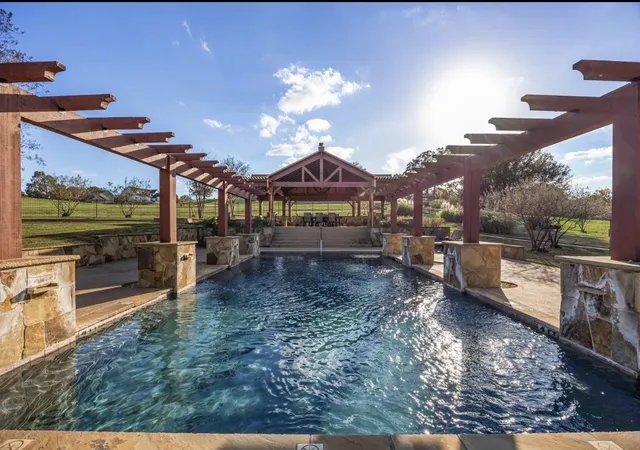 Homes for sale in Athens, TX | 5310 Grand View Dr, Athens, TX 75752 | MLS# 21297529