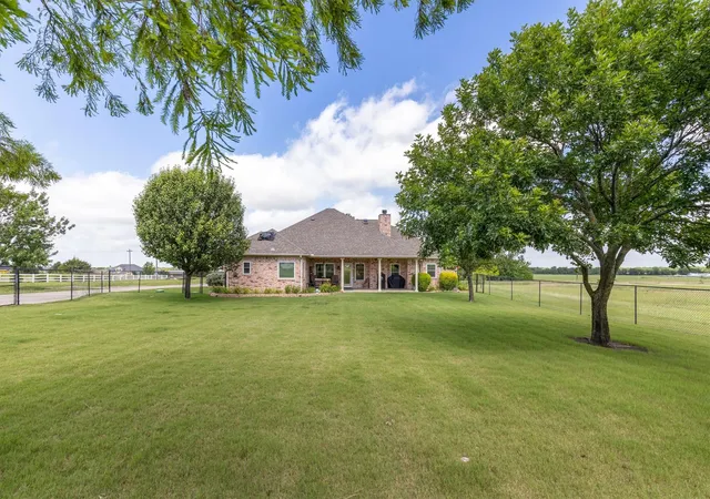 Homes for sale in Leonard, TX | 379 Fm 981, Leonard, TX 75452 | MLS# 21292840