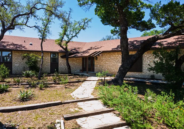 Photo 1 of Single family home for sale at 20 Sheppard Ln, Lampasas, TX 76550 | MLS# 21297674 | Listing updated on 2026-07-18