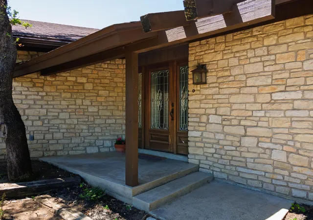 Photo 4 of Single family home for sale at 20 Sheppard Ln, Lampasas, TX 76550 | MLS# 21297674 | Listing updated on 2026-07-18