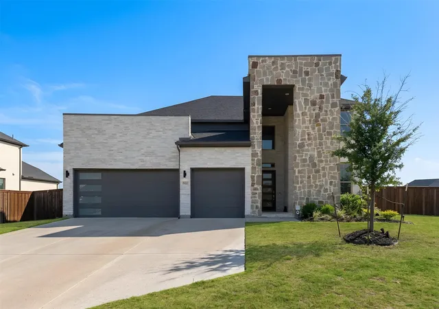 Photo 1 of Single family home for sale at 9562 Hickory Hill Rd, Frisco, TX 75035 | MLS# 21297341 | Listing updated on 2026-08-22