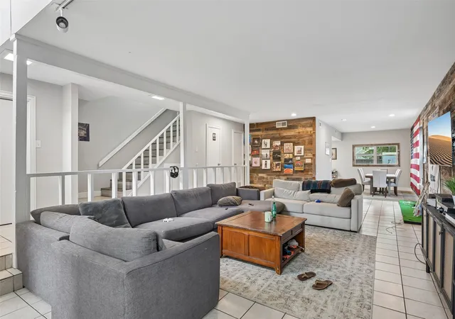Photo 3 of Single family home for sale at 3413 Asbury St, Dallas, TX 75205 | MLS# 21293032 | Listing updated on 2026-07-13