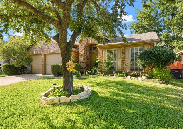 Photo 1 of Sale Pending at 3101 Blake St, Corinth, TX 76210 | MLS# 21296498 | Listing updated on 2026-07-16