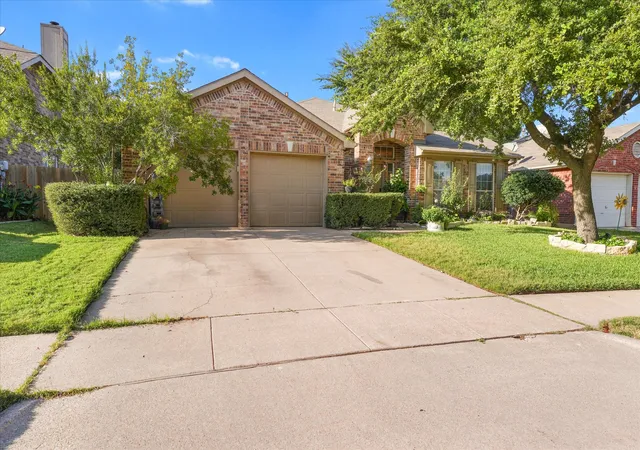Photo 2 of Sale Pending at 3101 Blake St, Corinth, TX 76210 | MLS# 21296498 | Listing updated on 2026-07-16