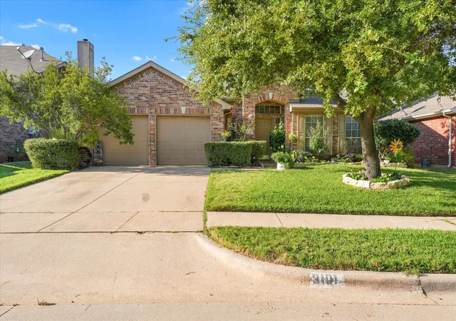 Photo 3 of Sale Pending at 3101 Blake St, Corinth, TX 76210 | MLS# 21296498 | Listing updated on 2026-07-16