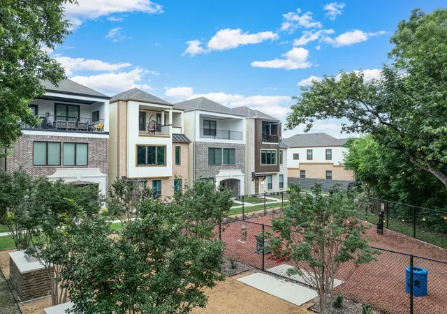 Photo 2 of Single family home for sale at 8150 Bromley Dr, Dallas, TX 75231 | MLS# 21280660 | Listing updated on 2026-08-24