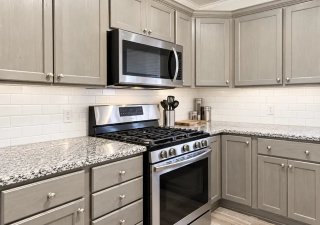 Photo 3 of Single family home for sale at 1002 Champion St, Texarkana, TX 75501 | MLS# 21297751 | Listing updated on 2026-09-30