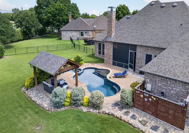 Photo 1 of Single family home for sale at 4408 Lake Breeze Dr, Mc Kinney, TX 75071 | MLS# 21296087 | Listing updated on 2026-08-27