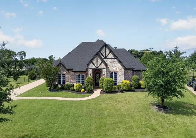 Photo 2 of Single family home for sale at 4408 Lake Breeze Dr, Mc Kinney, TX 75071 | MLS# 21296087 | Listing updated on 2026-08-27