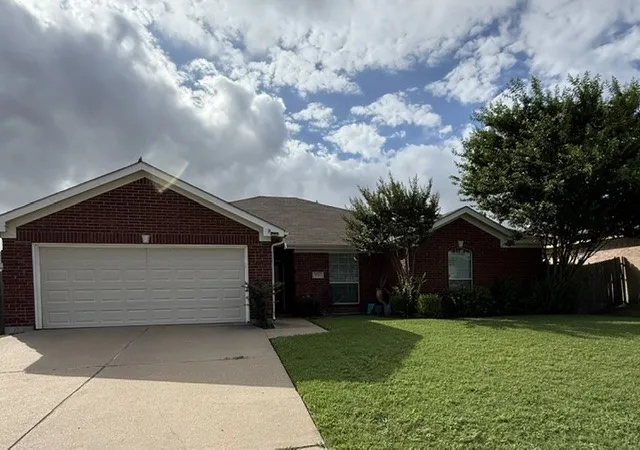 Photo 2 of Single family home for sale at 8513 Orlando Springs Dr, Fort Worth, TX 76123 | MLS# 21295700 | Listing updated on 2026-07-06