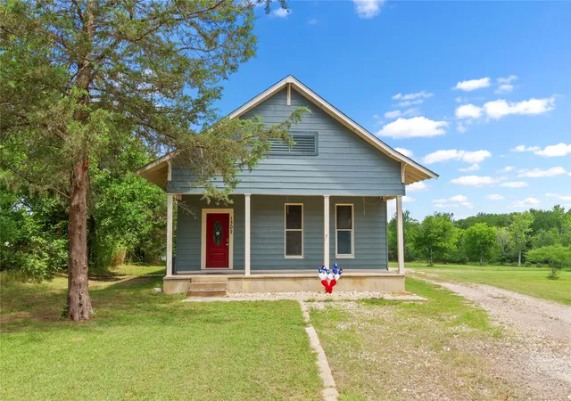 Homes for sale in Hubbard, TX | 1302 New Hope Rd, Hubbard, TX 76648 | MLS# 21297931