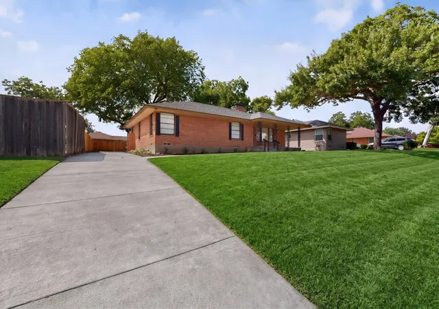 Photo 4 of Sale Pending at 4941 Rockport Dr, Dallas, TX 75232 | MLS# 21296984 | Listing updated on 2026-07-13