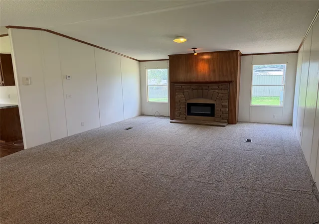 Homes for sale in Springtown, TX | 104 Hill Top Ct, Springtown, TX 76082 | MLS# 21297889