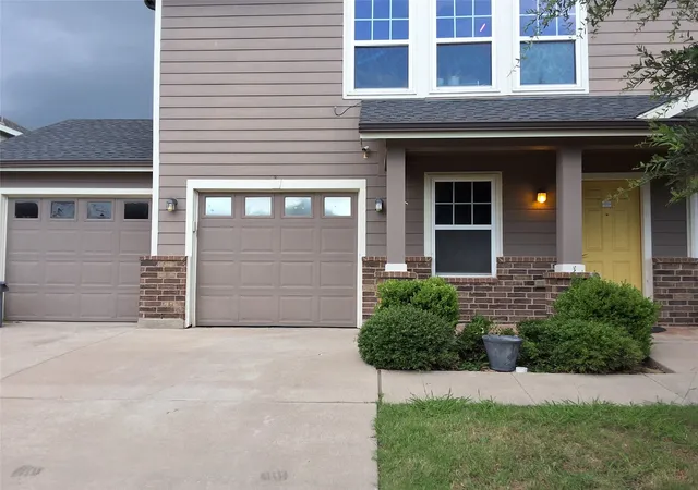 Photo 2 of Single family home for sale at 112 Hancock St, Venus, TX 76084 | MLS# 21274696 | Listing updated on 2026-08-18