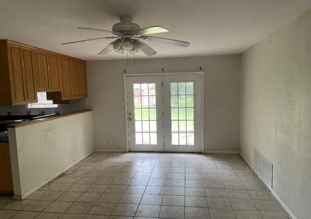 Homes for sale in Burleson, TX | 536 Tarrant Ave, Burleson, TX 76028 | MLS# 21294132
