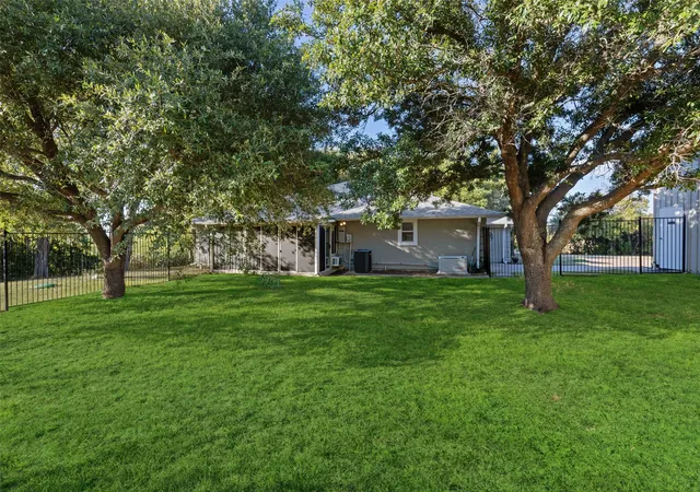 Homes for sale in Fate, TX | 2104-B W Holiday, Fate, TX 75087 | MLS# 21298011
