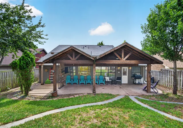 Photo 3 of Single family home for sale at 6928 Mountain Cedar Ln, Dallas, TX 75236 | MLS# 21298050 | Listing updated on 2026-08-29