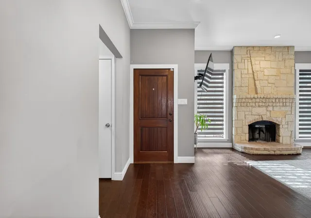 Photo 3 of Single family home for sale at 6928 Mountain Cedar Ln, Dallas, TX 75236 | MLS# 21298050 | Listing updated on 2026-08-29