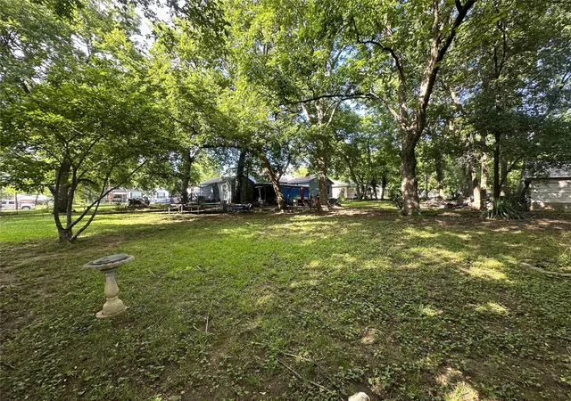 Photo 3 of Single family home for sale at 1832 E Polk, Paris, TX 75460 | MLS# 21298053 | Listing updated on 2026-07-07