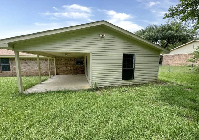Homes for sale in Longview, TX | 210 Syble Ln, Longview, TX 75605 | MLS# 21298101
