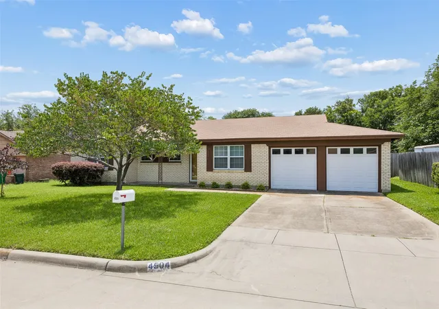 Homes for sale in Haltom City, TX | 4504 Coffee Rd, Haltom City, TX 76117 | MLS# 21296959