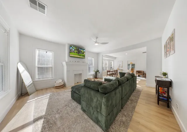 Photo 3 of Single family home for sale at 5311 Willis Ave, Dallas, TX 75206 | MLS# 21298118 | Listing updated on 2026-08-27