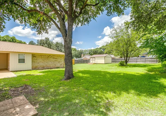 Homes for sale in Duncanville, TX | 1207 Redman Ln, Duncanville, TX 75137 | MLS# 21297729