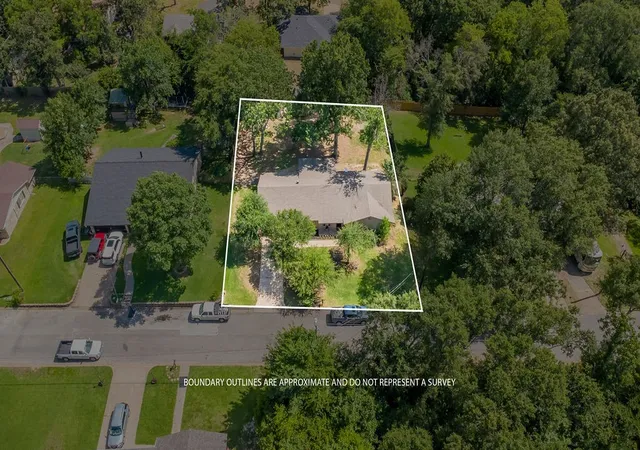Photo 3 of Single family home for sale at 855 Avenue A, Canton, TX 75103 | MLS# 21298193 | Listing updated on 2026-09-30