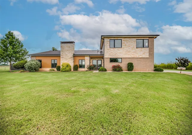 Homes for sale in Palmer, TX | 3221 Wilson Rd, Palmer, TX 75152 | MLS# 21288807