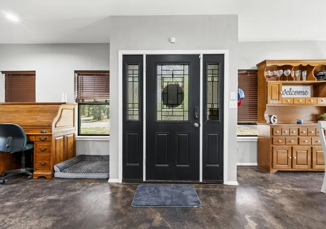 Photo 2 of Single family home for sale at 146 Julie Dr, Mineral Wells, TX 76067 | MLS# 21297366 | Listing updated on 2026-08-22
