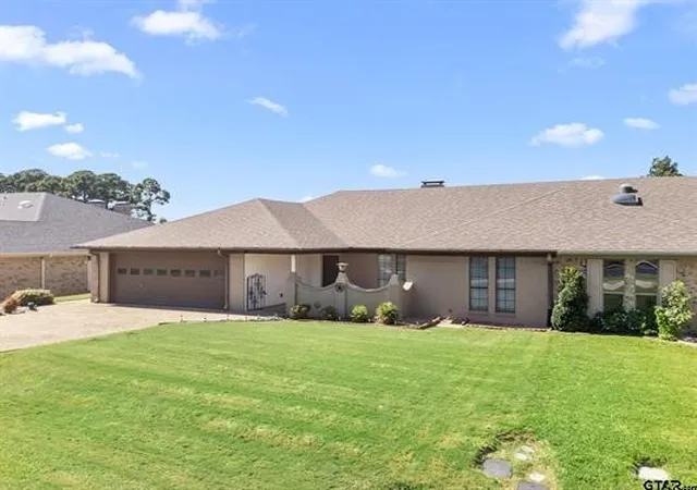 Homes for sale in Bullard, TX | 156 S Bay Dr, Bullard, TX 75757 | MLS# 21298257
