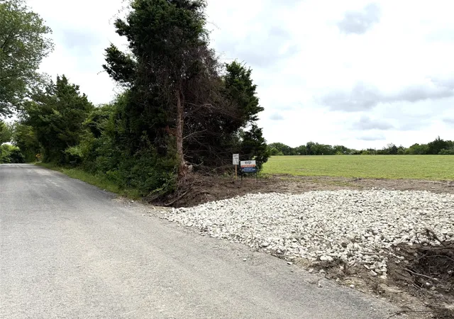 Photo 1 of Land for sale at Lot 4 Key Rd, Sherman, TX 75090 | MLS# 21298276 | Listing updated on 2026-10-02
