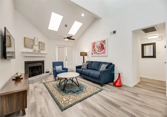 Homes for sale in Dallas, TX | 5750 Phoenix Dr #39, Dallas, TX 75231 | MLS# 21285362