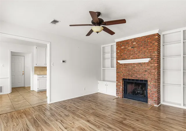 Photo 2 of Multi family home for sale at 1002 W Washington St, Sherman, TX 75092 | MLS# 21298275 | Listing updated on 2026-09-03
