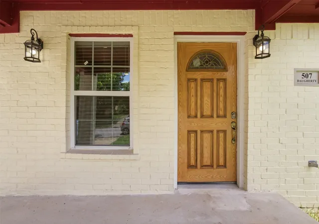 Photo 3 of Single family home for sale at 507 E Daugherty Dr, Garland, TX 75041 | MLS# 21297651 | Listing updated on 2026-10-06