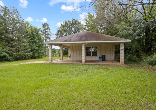 Homes for sale in Avinger, TX | 65 Rhyne, Avinger, TX 75630 | MLS# 21298350