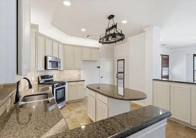 Photo 2 of Sale Pending at 1418 Sea Pines Dr, Savannah, TX 76227 | MLS# 21293222 | Listing updated on 2026-08-21