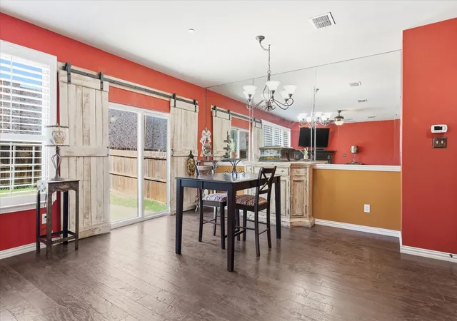 Photo 4 of Townhouse for sale at 399 Dublin St, Lewisville, TX 75067 | MLS# 21294114 | Listing updated on 2026-08-26