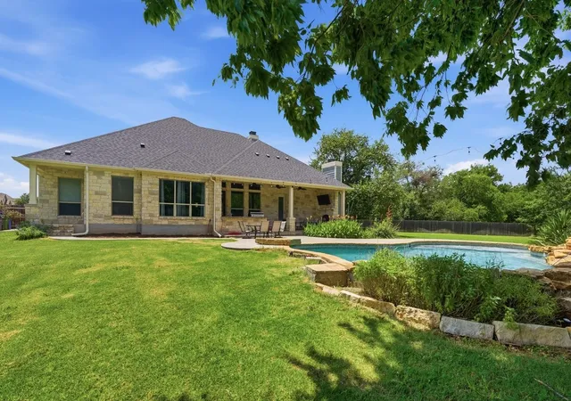 Photo 3 of Single family home for sale at 8 Freedom Ct, Waco, TX 76708 | MLS# 21298411 | Listing updated on 2026-08-22