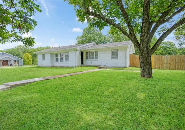 2nd image of 408 N Gowdy St, Whitewright, TX 75491 | MLS# 21298400