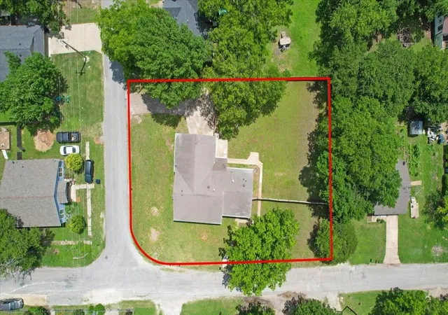 39th image of 408 N Gowdy St, Whitewright, TX 75491 | MLS# 21298400