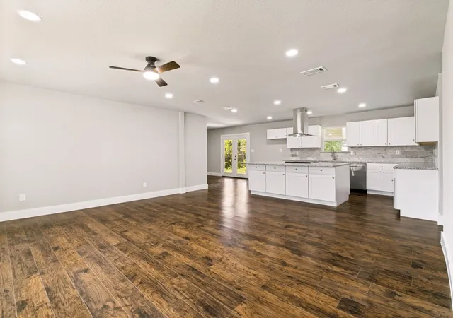 Photo 4 of Single family home for sale at 3504 Westfield Ave, Fort Worth, TX 76133 | MLS# 21298443 | Listing updated on 2026-08-20
